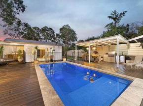 Sunset on Noosa Chalet
